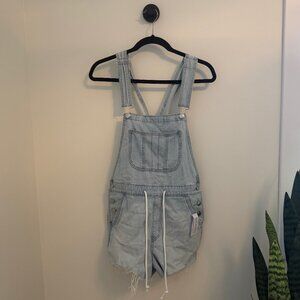 American Eagle | Hi-Rise Tomgirl Shortall Overalls | Women’s Medium | Light Wash